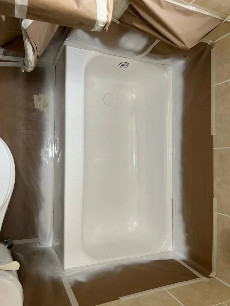 Bathroom remodeling featuring expert tub reglazing services